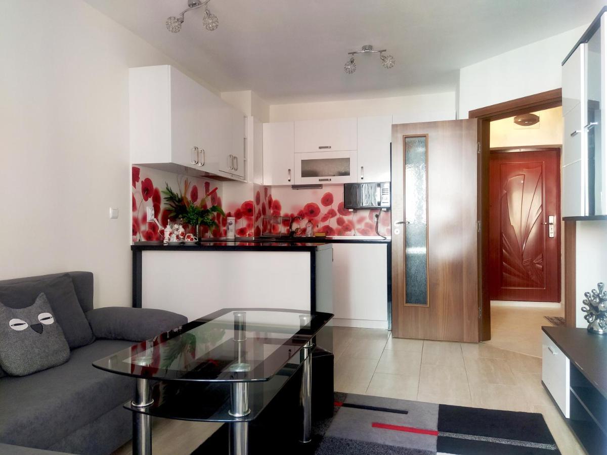 Modern Apartment In Burgas City Exterior foto