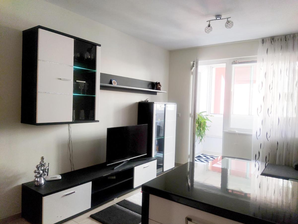 Modern Apartment In Burgas City Exterior foto