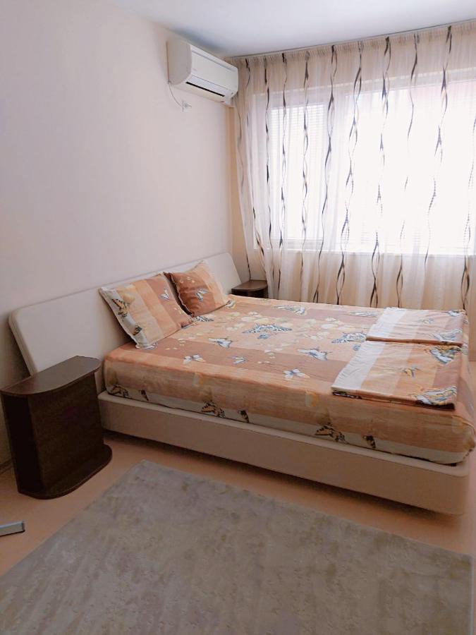 Modern Apartment In Burgas City Exterior foto
